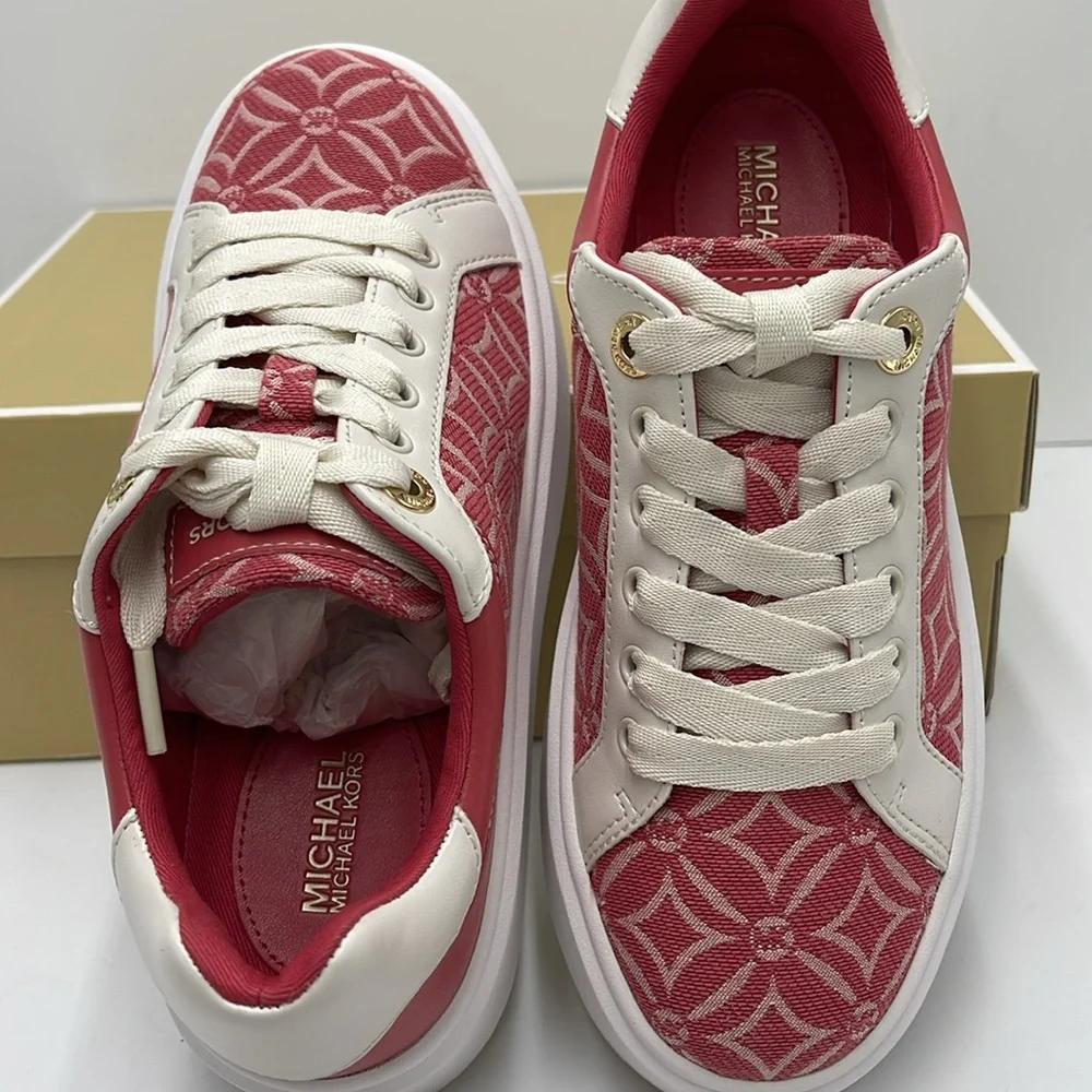 MICHAEL KORS ROMEY LACE UP MK FOULARD JQD MD
49F4RMFS1Y
LT BRY SBT - Picture 12 of 16